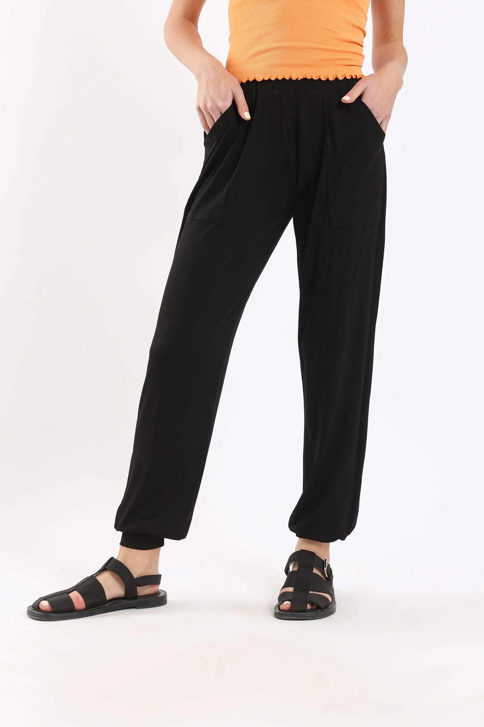 Lounge Joggers with Closed Cuffs