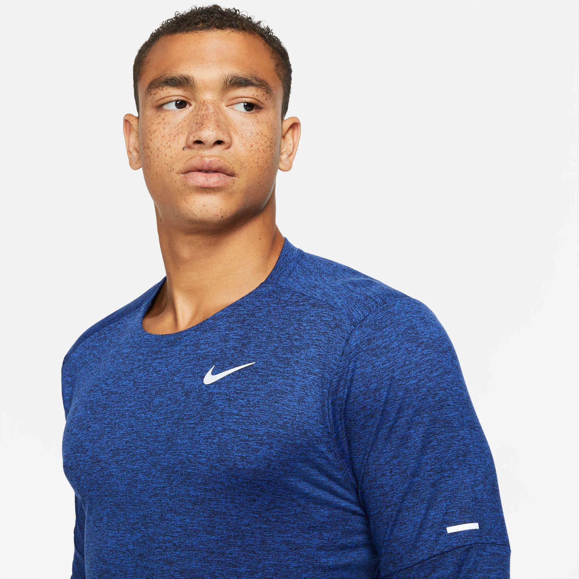 Nike | Men's Dri-Fit Element Crew - Obsidian